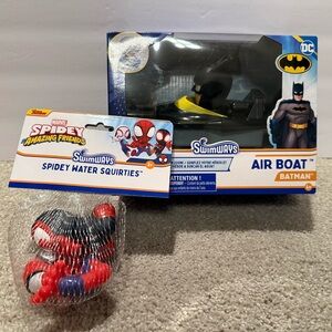 Marvel Water Toys Batman Air Boat and Spidey Water Squirters Toy Set NIP